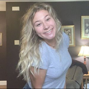 Meet your Posher, Avery